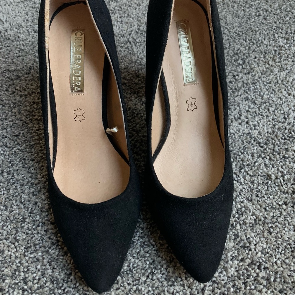 NWT- Black suede high heels